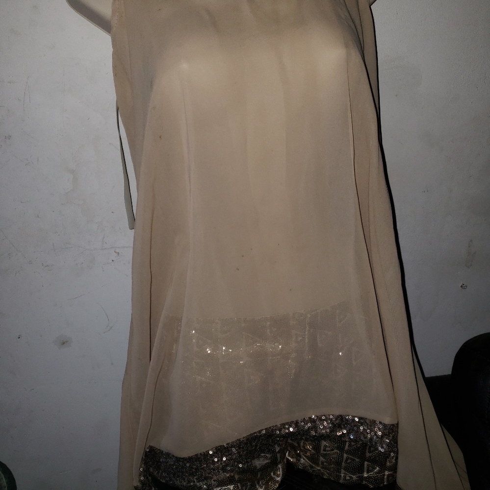 Top sequence bottom high low back cut out